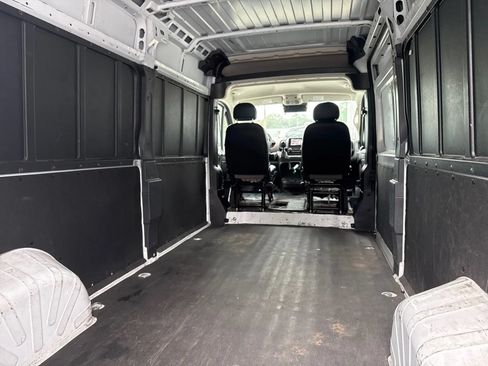 Used 2023 RAM ProMaster 2500 FWD image 14