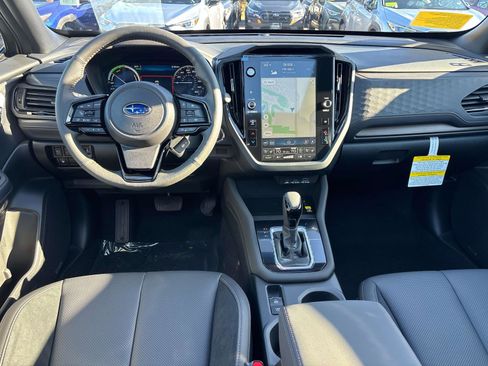 New 2025 Subaru Forester Touring image 9