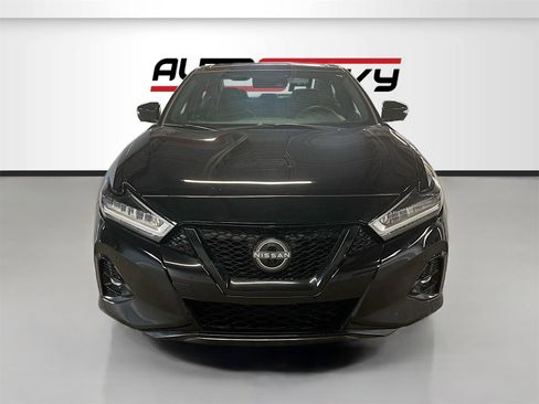 Used 2023 Nissan Maxima SR w/ Sport Mat Group image 2