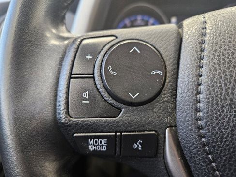 Used 2018 Toyota RAV4 XLE AWD/4WD image 27