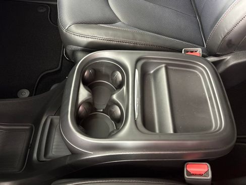 New 2027 Chrysler Pacifica Select FWD image 40