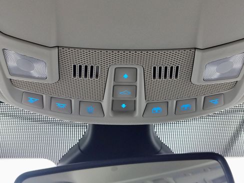 Used 2022 Ford Edge SEL w/ Convenience Package image 38