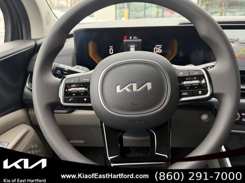 New 2026 Kia Carnival LX FWD image 35