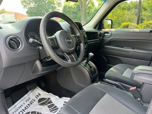 Used 2015 Jeep Patriot Sport w/ Power Value Group FWD image 11