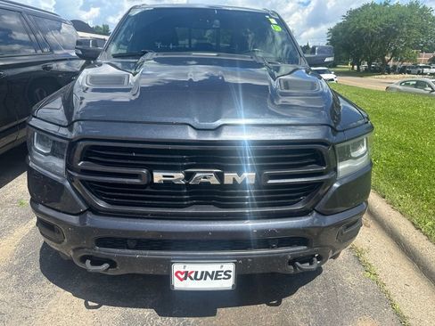 Used 2019 RAM 1500 Laramie w/ Sport Appearance Package AWD/4WD image 3