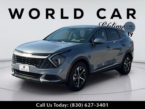 Used 2025 Kia Sportage EX FWD image 7