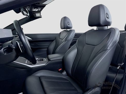 Used 2024 BMW 430i Convertible image 11