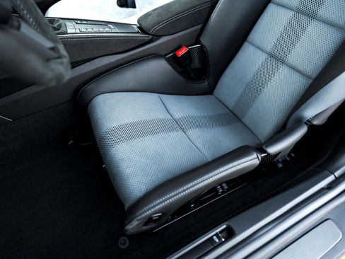 Used 2023 Porsche 718 Cayman GT4 RS image 83