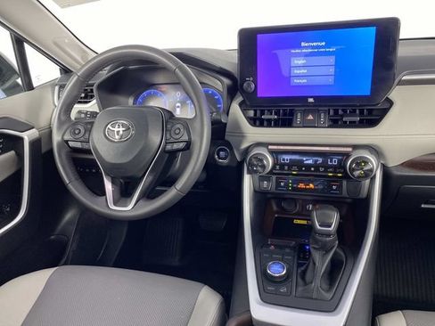 Used 2025 Toyota RAV4 Limited w/ Advanced Technology Package AWD/4WD image 14