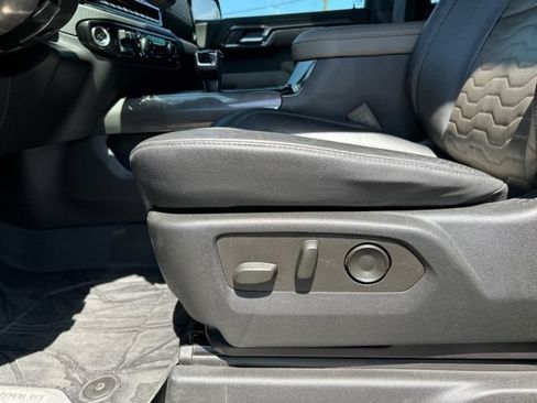 Used 2022 Chevrolet Silverado 1500 ZR2 AWD/4WD image 30