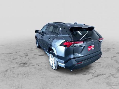 Used 2019 Toyota RAV4 XLE image 7