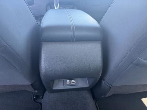 Used 2025 Nissan Altima 2.5 SV FWD image 15