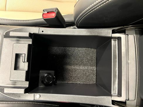 Used 2025 Subaru Outback Limited w/ Popular Package #2 image 24