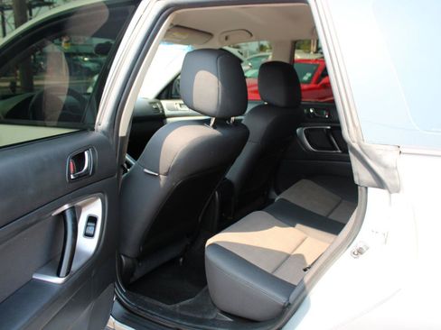 Used 2007 Subaru Outback 2.5i AWD/4WD image 13