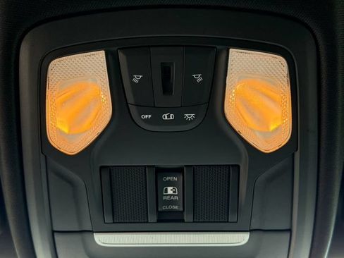 Used 2020 RAM 1500 Big Horn AWD/4WD image 20
