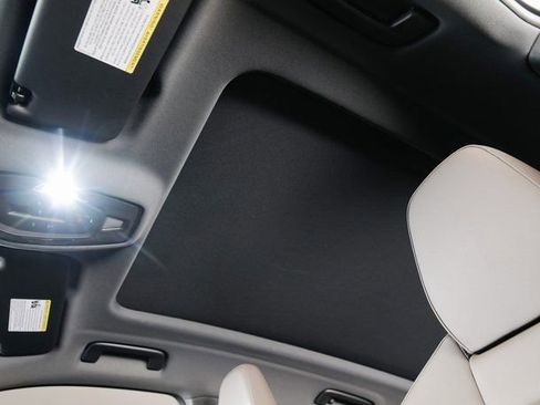 Certified 2025 Audi Q5 2.0T Premium Plus image 21