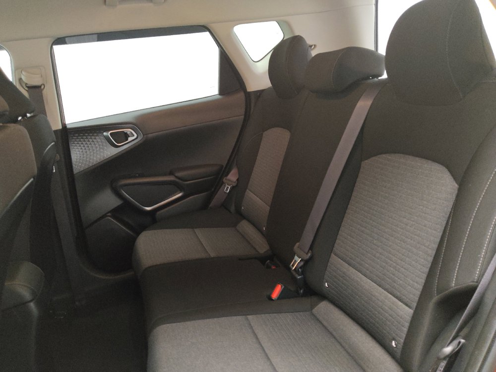 Used 2021 Kia Soul S FWD image 18
