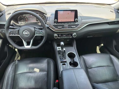 Used 2019 Nissan Altima 2.5 SL FWD image 28