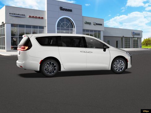 New 2027 Chrysler Pacifica Select AWD/4WD image 15