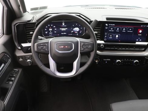 Used 2026 GMC Sierra 1500 SLT AWD/4WD image 18