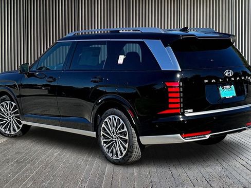 New 2026 Hyundai Palisade Calligraphy FWD image 3