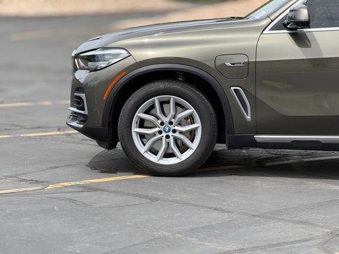 Used 2023 BMW X5 xDrive45e w/ Climate Comfort Package image 8