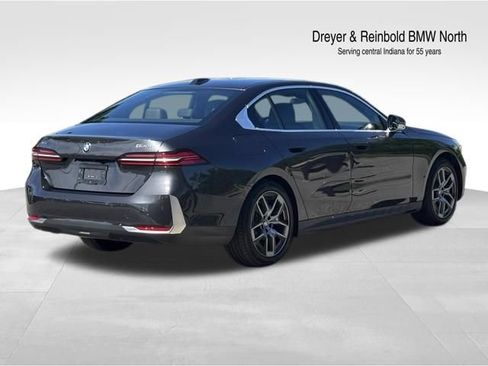 Certified 2026 BMW 530i xDrive w/ Premium Package AWD/4WD image 7