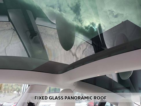 Used 2021 Tesla Model 3 Standard Range Plus image 5