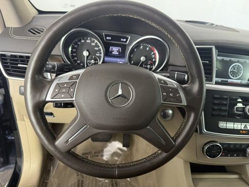 Used 2015 Mercedes-Benz GL 450 4MATIC image 21