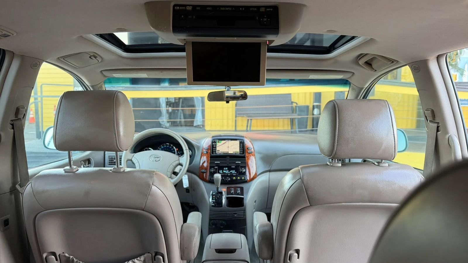Used 2008 Toyota Sienna XLE w/ Towing Prep Pkg FWD image 24