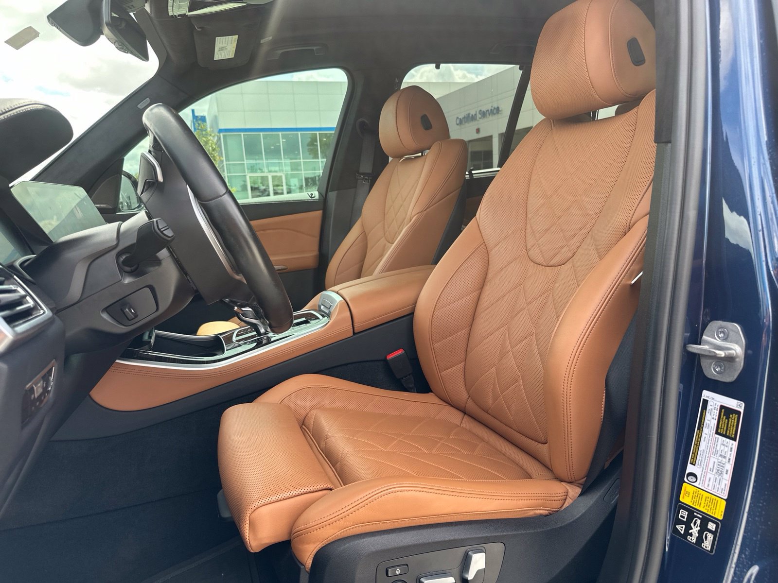 Used 2023 BMW X5 xDrive40i w/ Executive Package AWD/4WD image 19