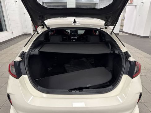 Used 2023 Honda Civic Type R image 11
