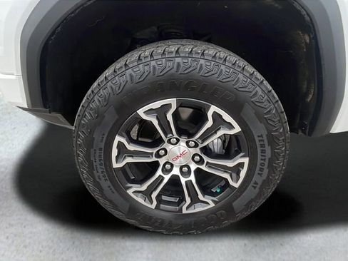 Used 2023 GMC Canyon AT4 w/ AT4 Premium Package image 10