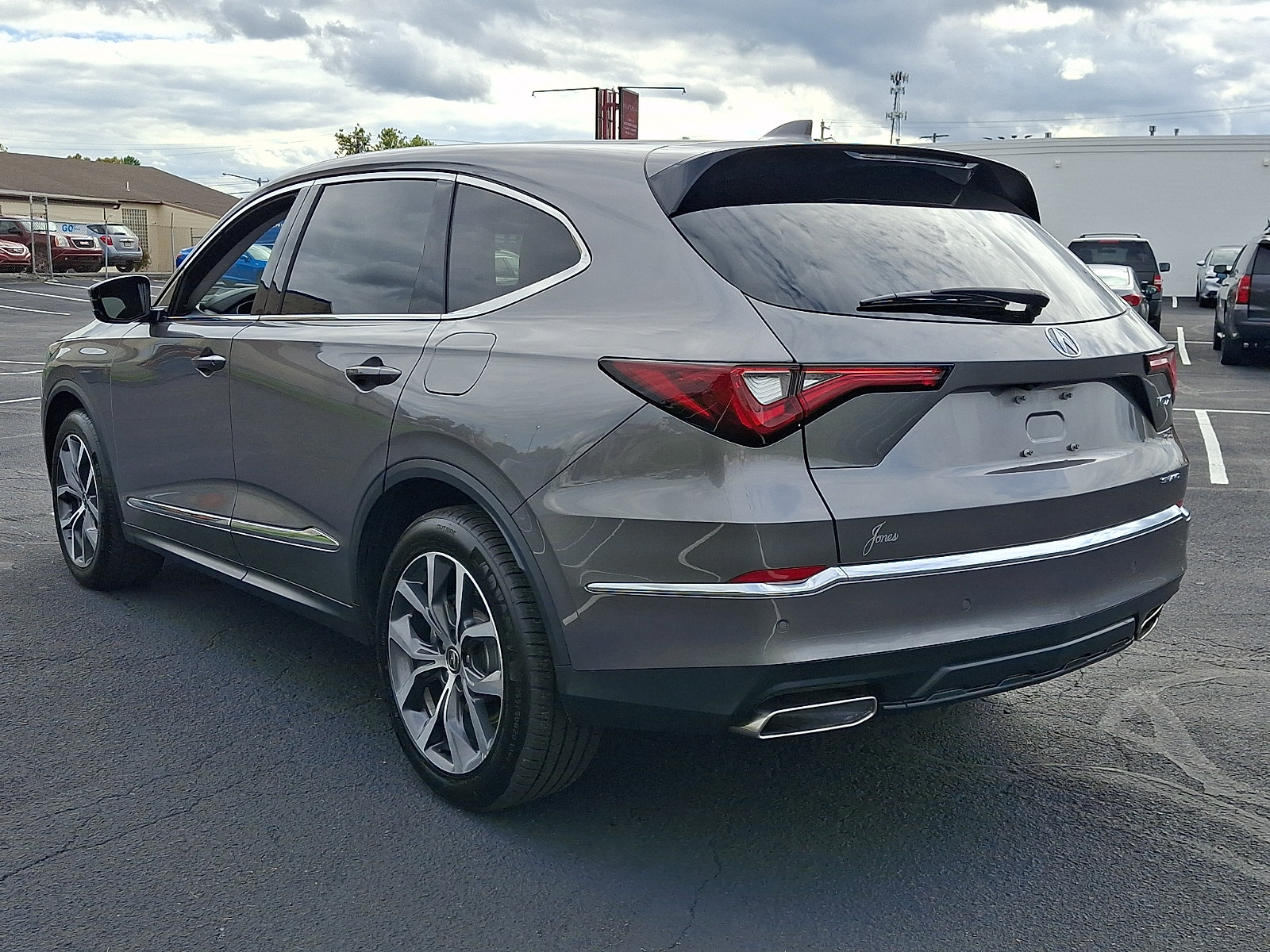 Certified 2024 Acura MDX w/ Technology Package AWD/4WD image 4