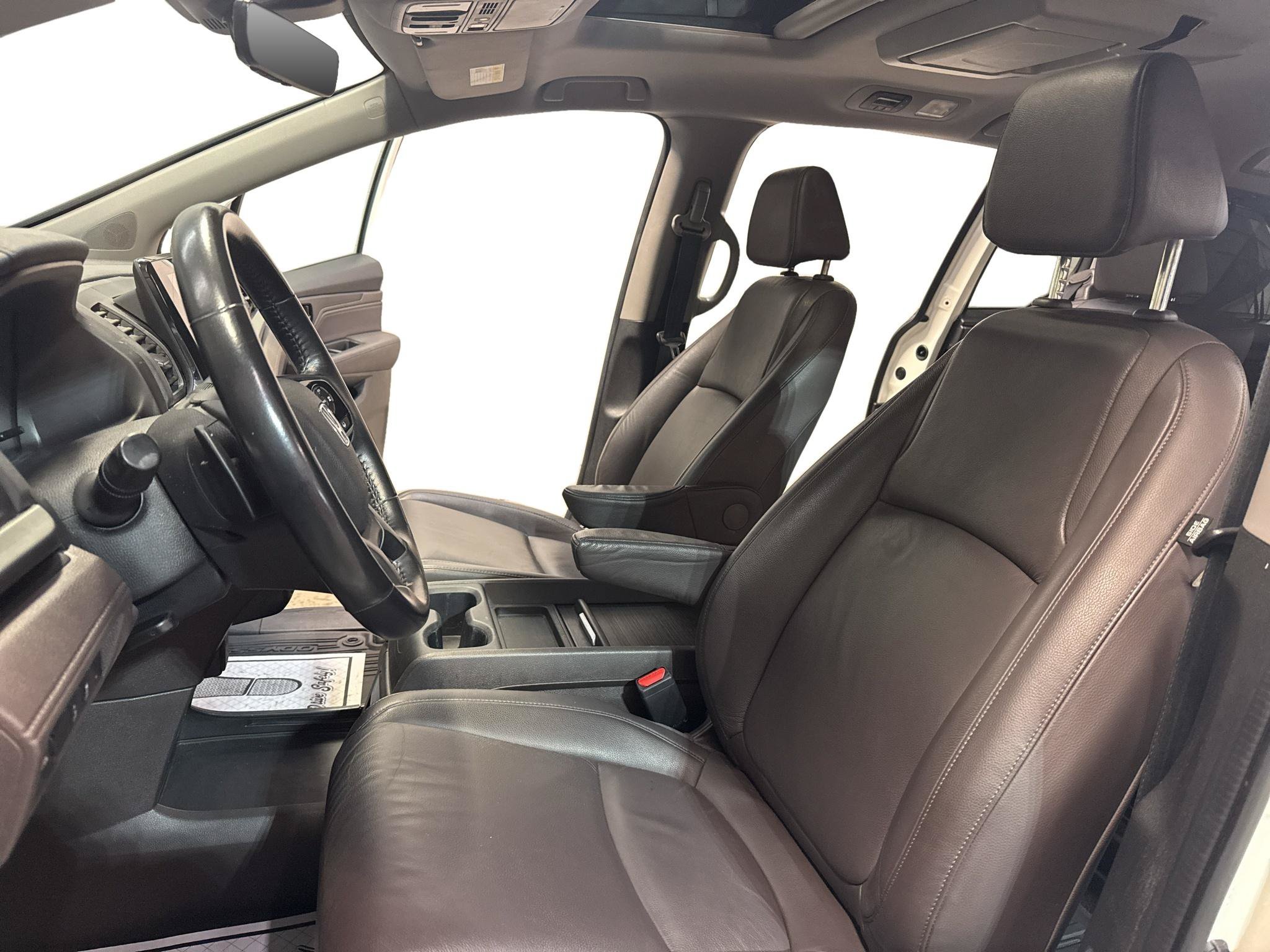 Used 2018 Honda Odyssey Touring image 10