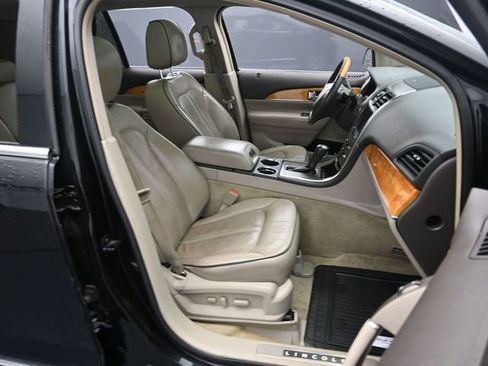 Used 2014 Lincoln MKX AWD w/ Equipment Group 102A image 32