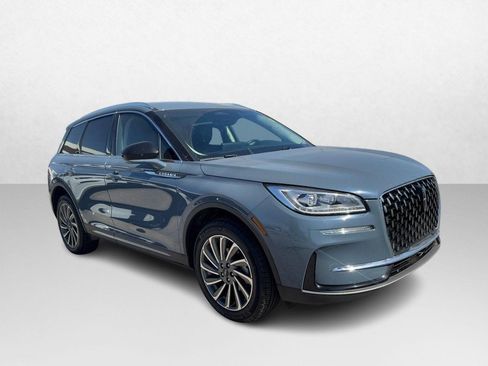 Certified 2023 Lincoln Corsair Reserve image 3