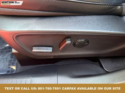 Used 2024 Ford Escape SE image 30