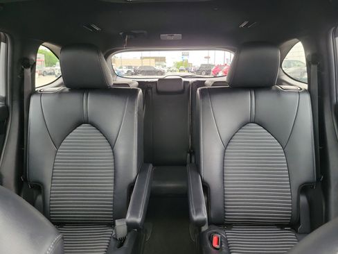 Used 2025 Toyota Highlander XSE AWD/4WD image 24