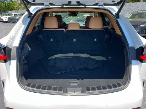 Used 2025 Lexus NX 250 FWD w/ Towing Package (2000 Lbs) image 19