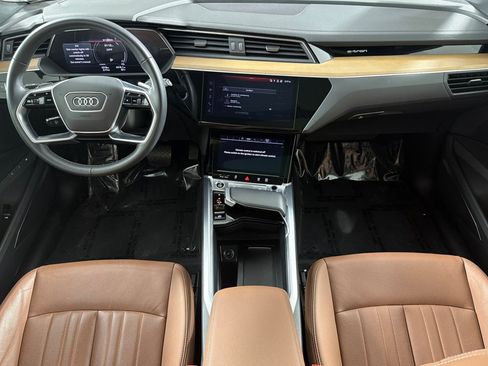 Used 2024 Audi Q8 e-tron Premium Plus w/ Premium Plus Package AWD/4WD image 12