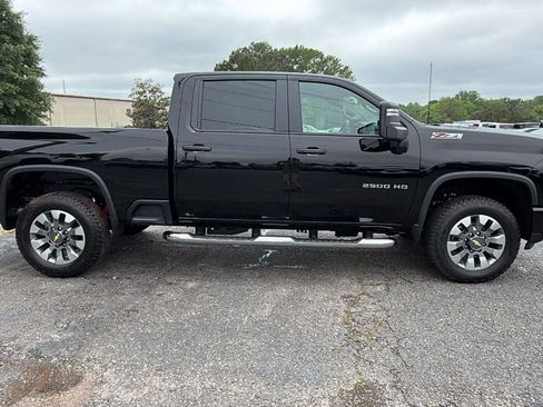 New 2026 Chevrolet Silverado 2500 Custom w/ Custom Value Package AWD/4WD image 4