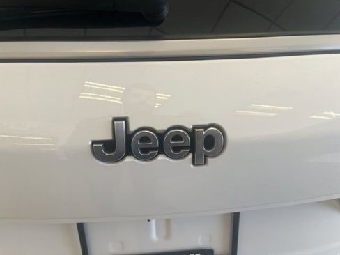 Used 2021 Jeep Grand Cherokee L Summit w/ Advanced Protech Group IV image 26