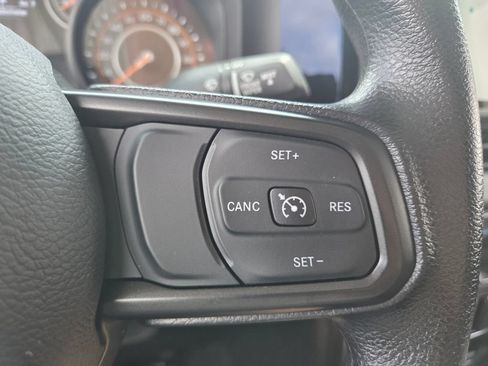 Used 2024 Jeep Gladiator Sport AWD/4WD image 19