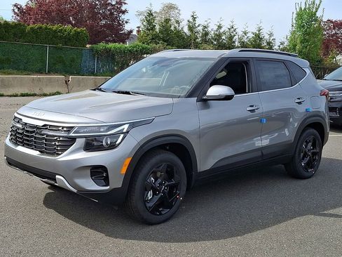 New 2026 Kia Seltos EX AWD/4WD image 2