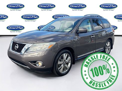 Used 2015 Nissan Pathfinder Platinum w/ Family Entertainment Package image 3