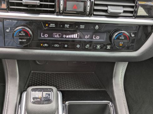 Used 2022 Nissan Pathfinder SL FWD image 24
