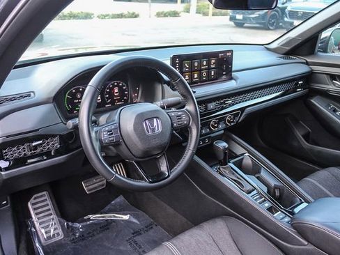 Used 2024 Honda Accord Sport image 24