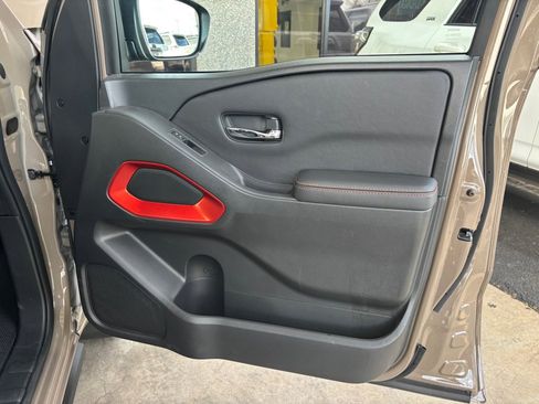 Used 2023 Nissan Frontier Pro-X w/ Technology Package image 31