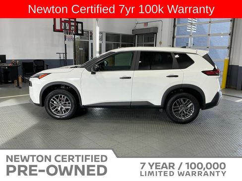 Used 2023 Nissan Rogue S FWD image 19